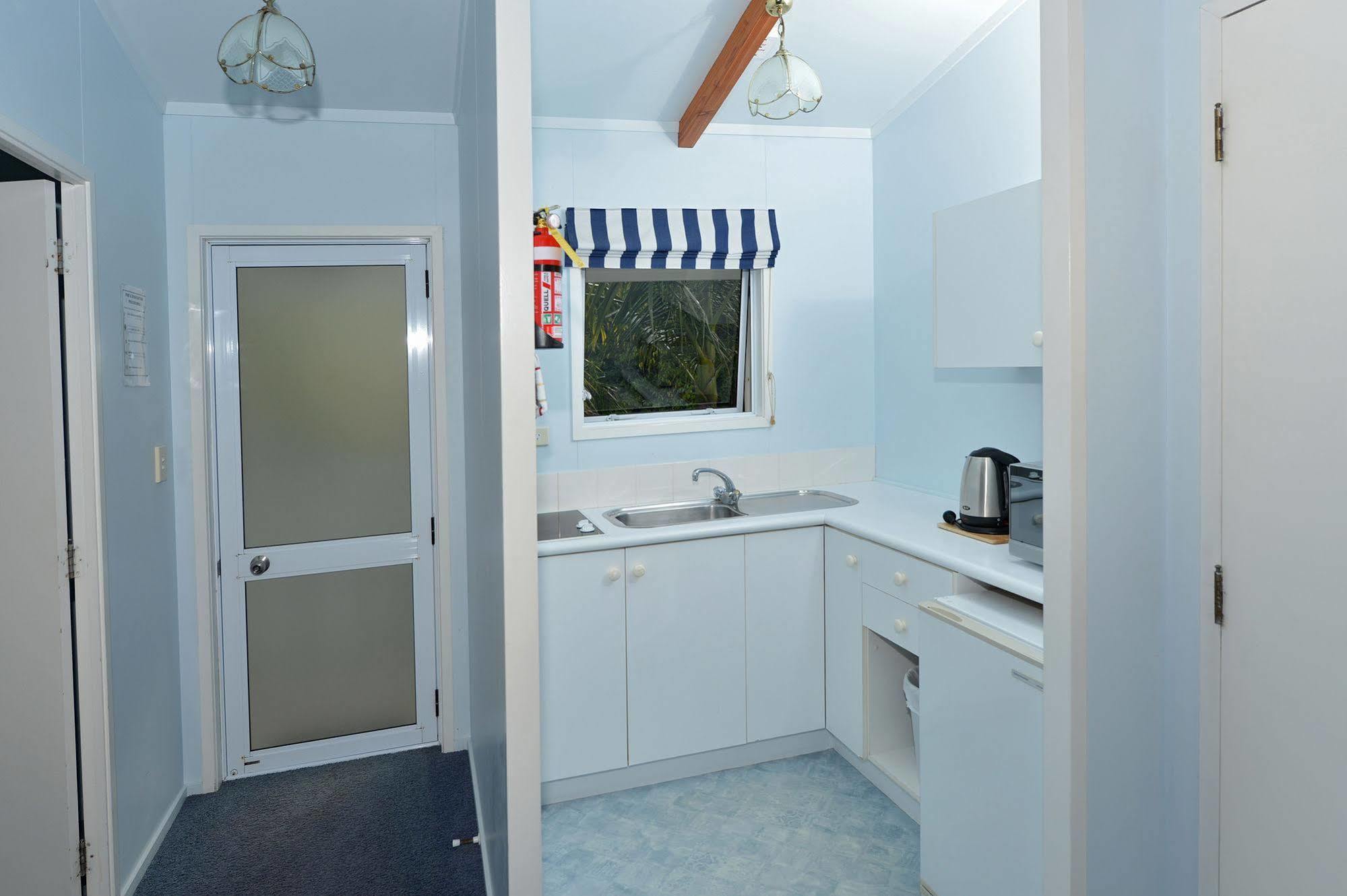 Acacia Lodge Motel Мангонуи Экстерьер фото